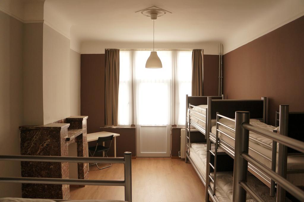 Saint-Gilles Es Hostel מראה חיצוני תמונה