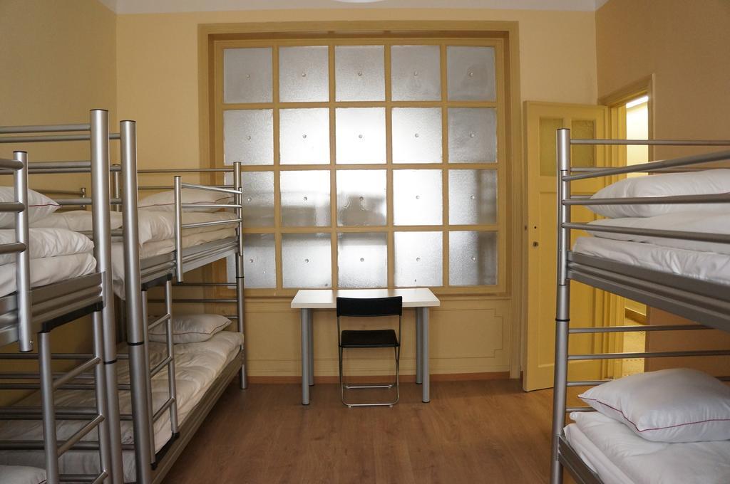 Saint-Gilles Es Hostel מראה חיצוני תמונה
