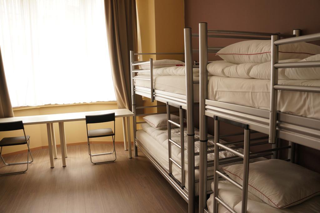Saint-Gilles Es Hostel מראה חיצוני תמונה