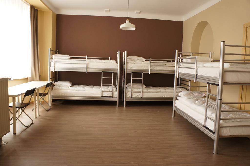 Saint-Gilles Es Hostel מראה חיצוני תמונה