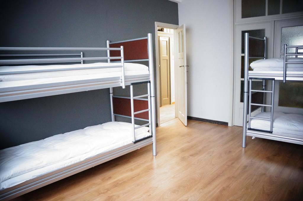 Saint-Gilles Es Hostel מראה חיצוני תמונה