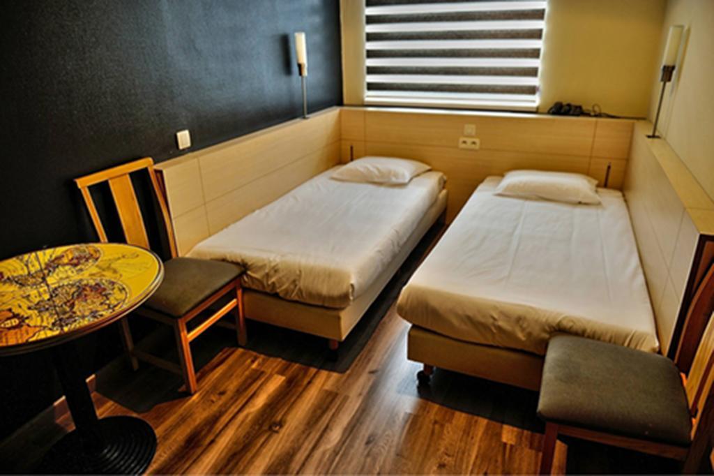 Saint-Gilles Es Hostel מראה חיצוני תמונה
